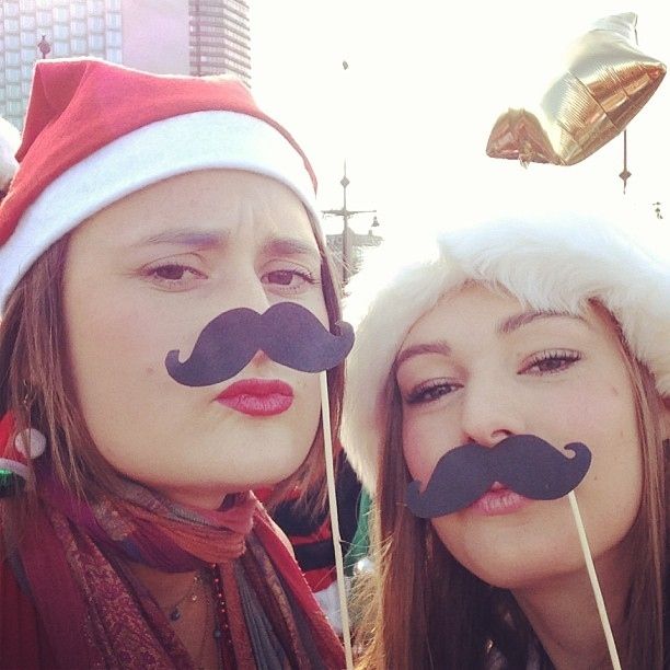 The Duck Faces Of SantaCon (24 pics)