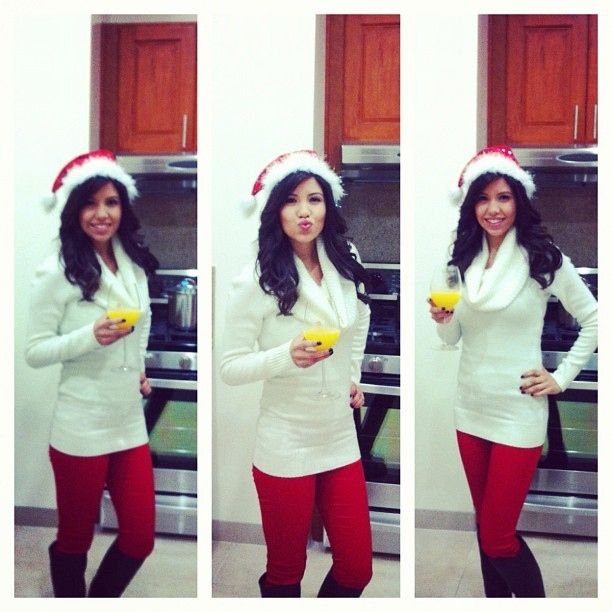 The Duck Faces Of SantaCon (24 pics)