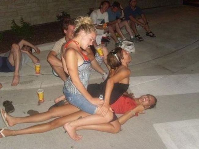 Drunk People (60 pics)