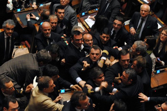 Fighting in the Parliaments (25 pics) Fighting in the Parliaments (25 pics)