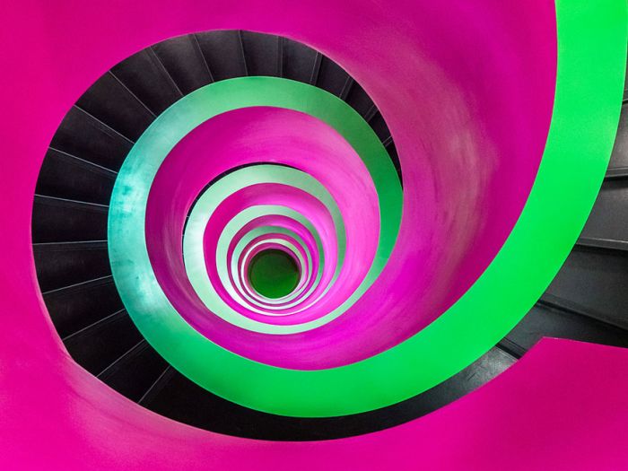 Spiral Staircase Photos (20 pics) Spiral Staircase Photos (20 pics)
