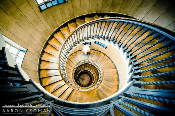 Spiral Staircase Photos (20 pics) Spiral Staircase Photos (20 pics)