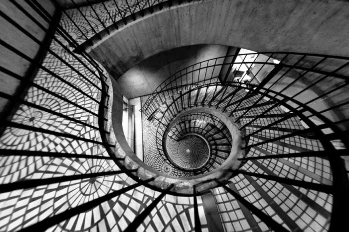 Spiral Staircase Photos (20 pics) Spiral Staircase Photos (20 pics)