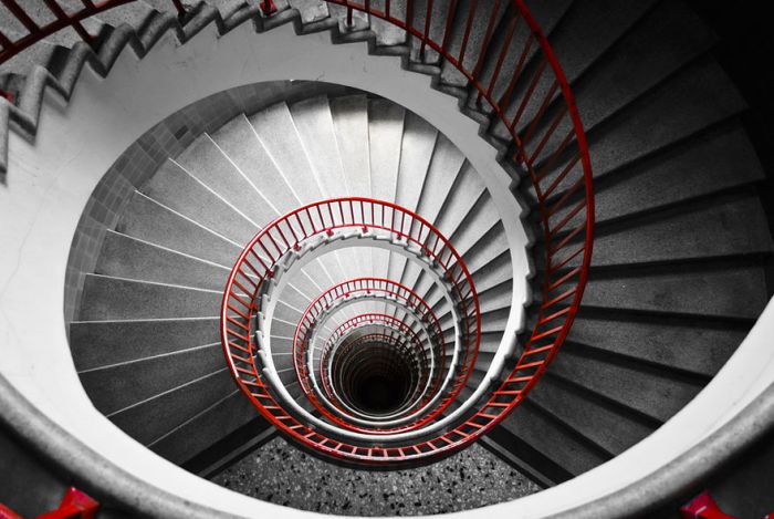 Spiral Staircase Photos (20 pics) Spiral Staircase Photos (20 pics)
