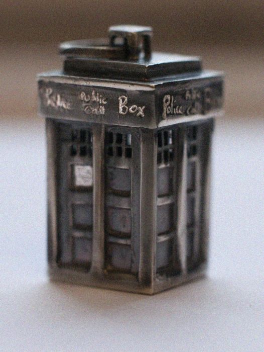 Tardis for Doctor Who Fan (10 pics)