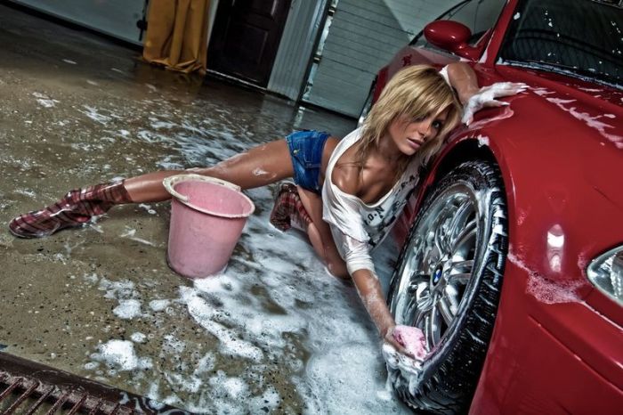 Girls and Cars (80 pics)