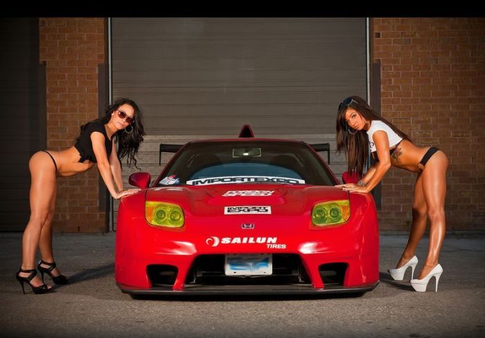 Girls and Cars (80 pics)