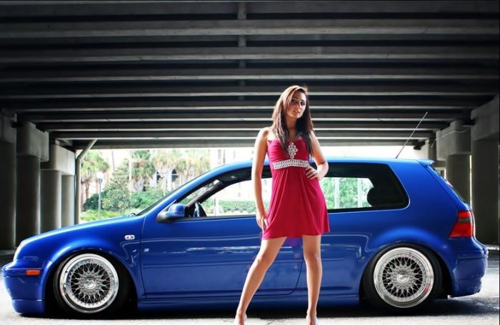 Girls and Cars (80 pics)