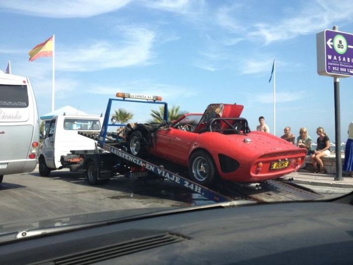 Wrecked Supercars (43 pics)