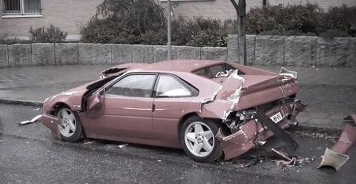 Wrecked Supercars (43 pics)