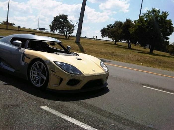 Wrecked Supercars (43 pics)