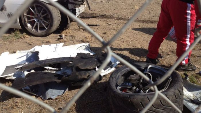 Wrecked Supercars (43 pics)