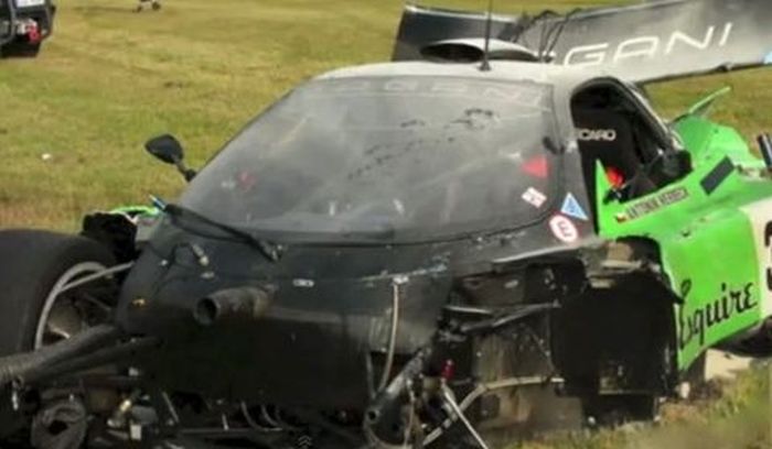 Wrecked Supercars (43 pics)