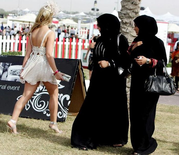 Acid Picdump (83 pics)