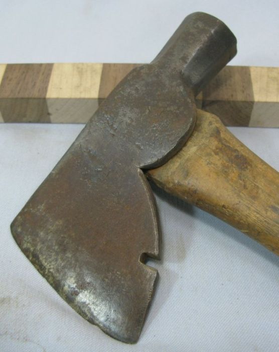 New Life of an Old Hatchet (11 pics)