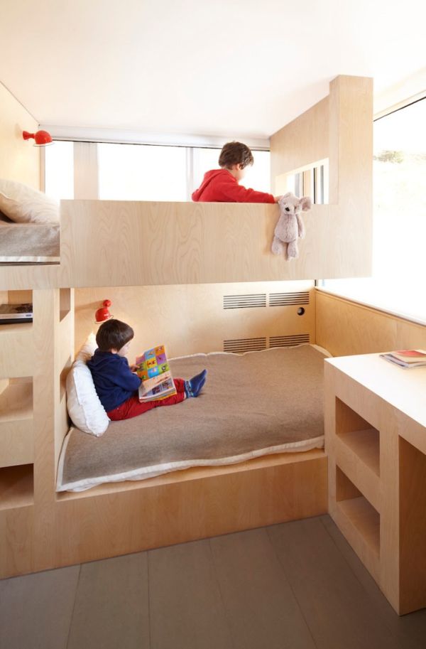 Furniture Inside the Walls (11 pics)