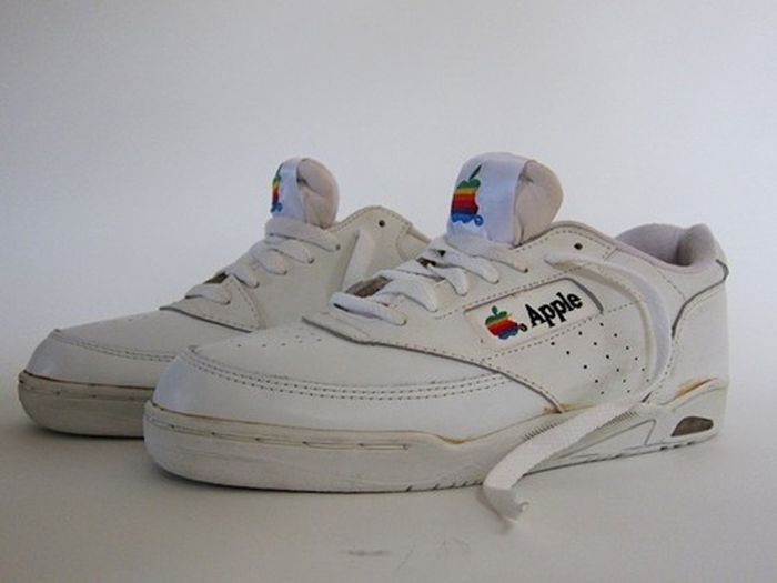 Apple Sneakers (5 pics)