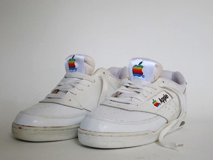 Apple Sneakers (5 pics)