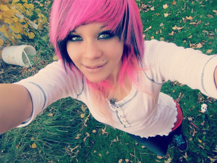 Emo Girls (40 pics)
