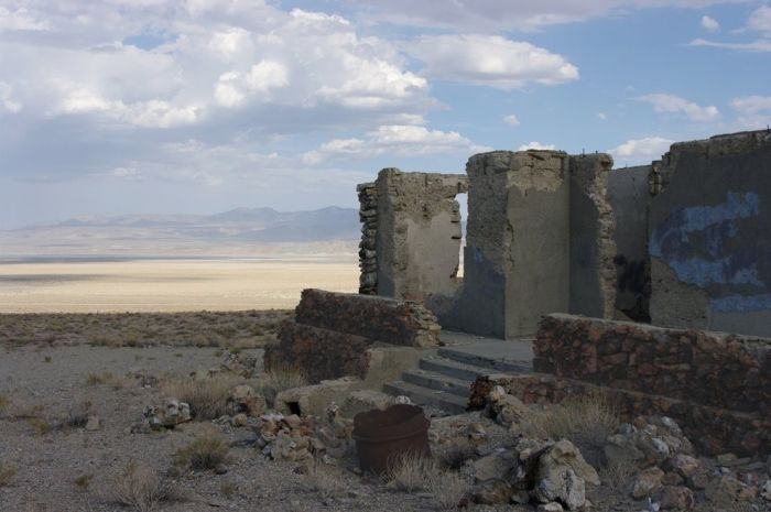 Nevada's Ghost Towns  (19 pics)