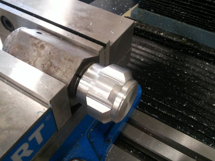DIY Lightsaber (25 pics)