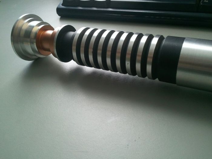 DIY Lightsaber (25 pics)