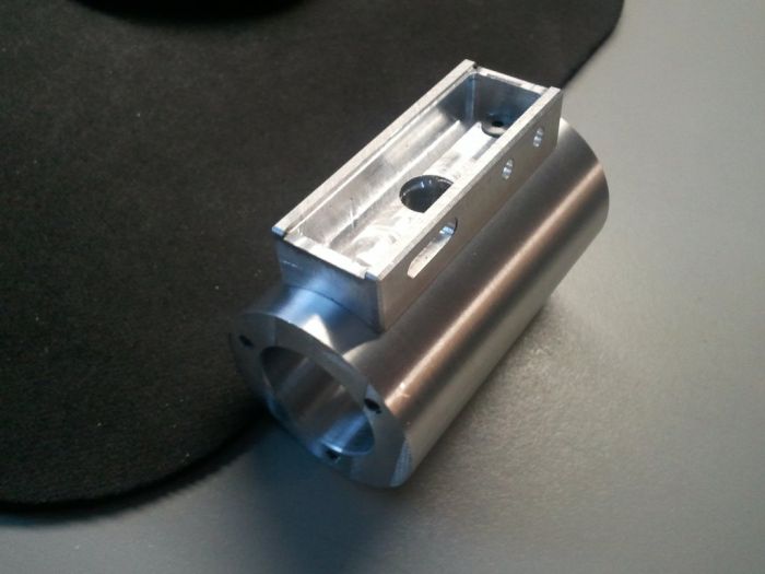 DIY Lightsaber (25 pics)