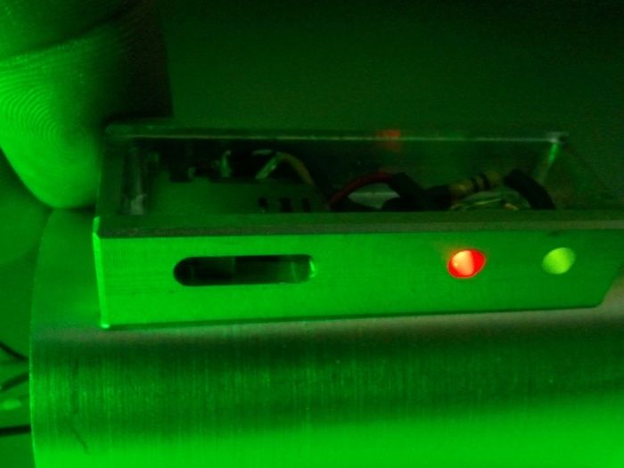DIY Lightsaber (25 pics)