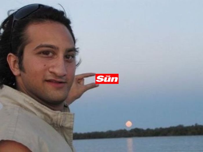 Can Someone Photoshop The Sun Between My Fingers? (17 pics)