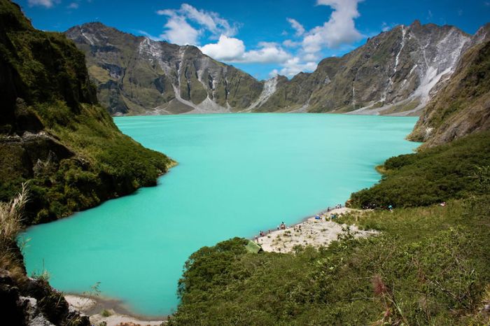 The Most Beautiful Crater Lakes (39 pics)