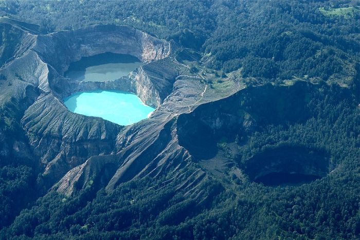 The Most Beautiful Crater Lakes (39 pics)