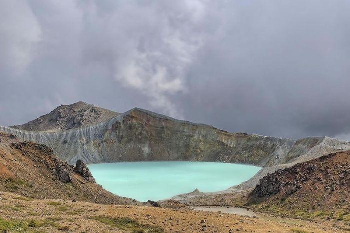 The Most Beautiful Crater Lakes (39 pics)