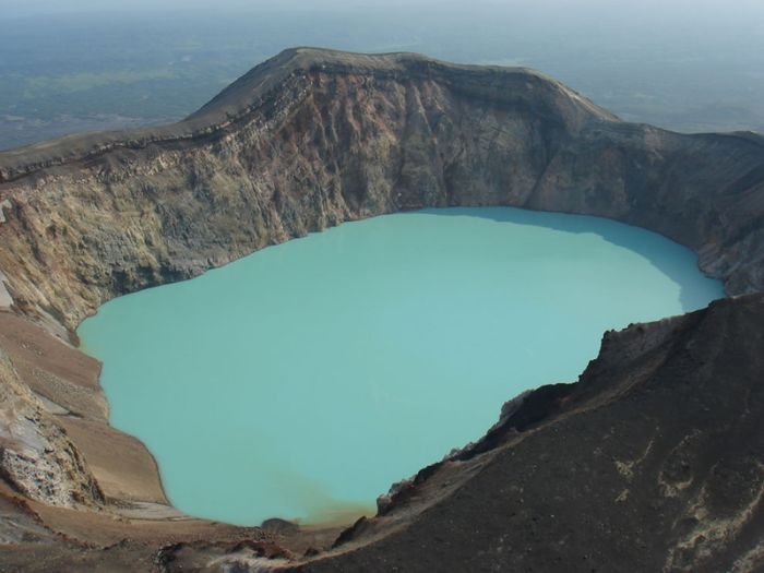 The Most Beautiful Crater Lakes (39 pics)