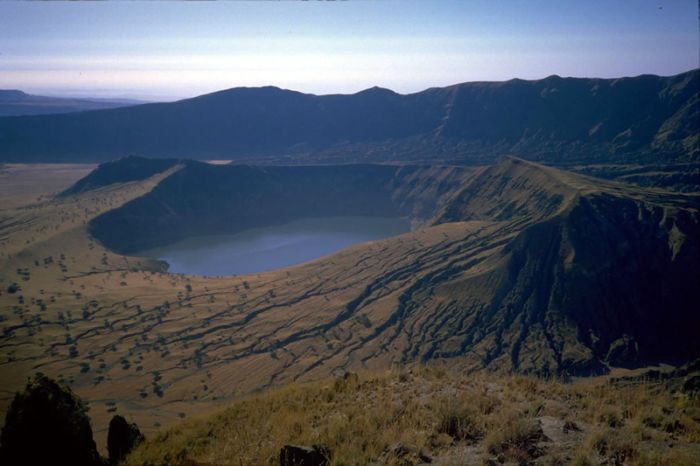 The Most Beautiful Crater Lakes (39 pics)