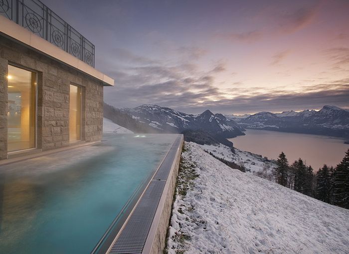 The Most Beautiful Winter Pools (18 pics)
