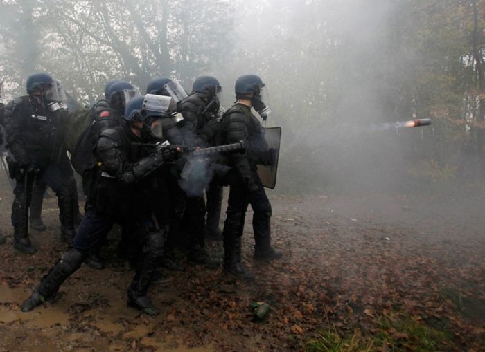 Military Photos (60 pics)