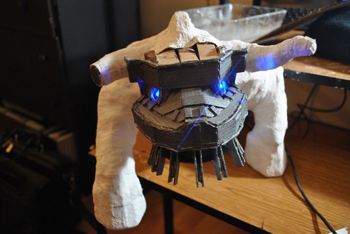 Shadow of the Colossus External Hard drive (20 pics)