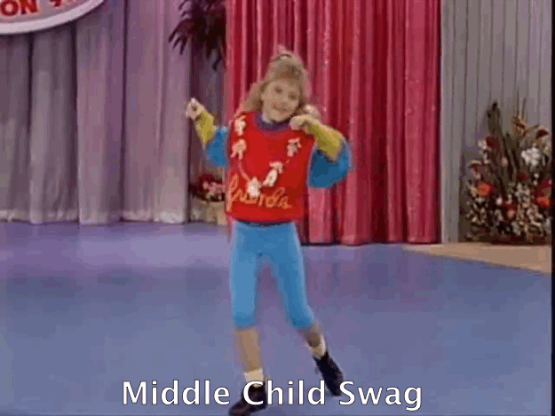 It Sucks to Be the Middle Child (27 pics) It Sucks to Be the Middle Child (27 pics)
