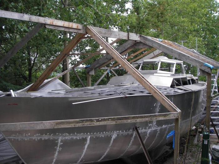 Self-Build Boat (72 pics)