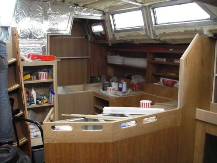 Self-Build Boat (72 pics)