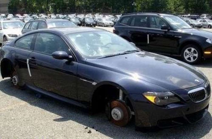 Stolen Wheels (42 pics)