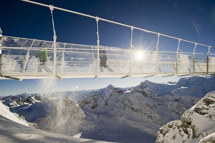 The Highest Suspension Bridge in Europe (8 pics)