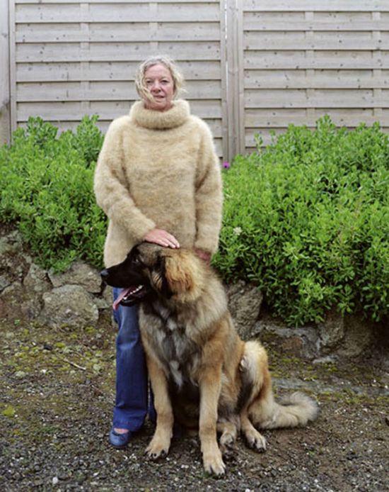 People Wearing Clothes Made From Their Dog’s Fur (9 pics)