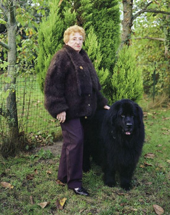 People Wearing Clothes Made From Their Dog’s Fur (9 pics)