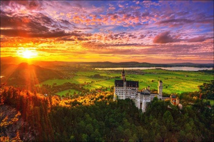 Welcome to the Perfect World (60 pics)