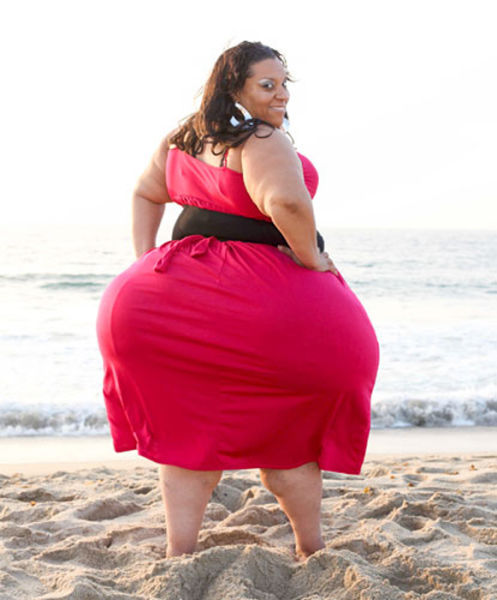 World’s Widest Hips (10 pics)