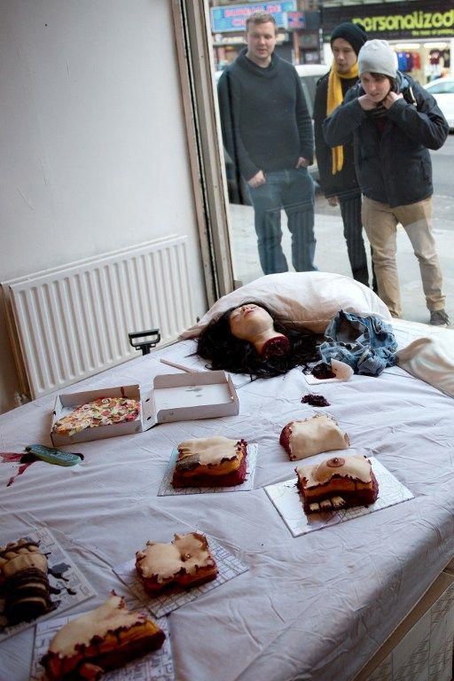 Horror Movie Edible Installation (13 pics)