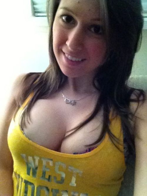 We Can't Get Enough of Busty Girls (45 pics)