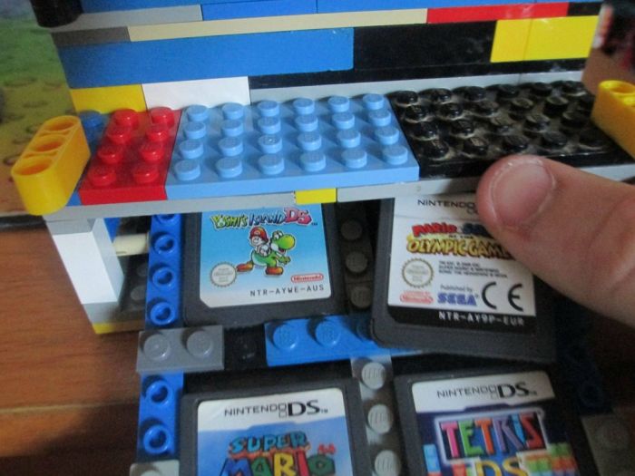 Lego Nintendo DS case (14 pics)