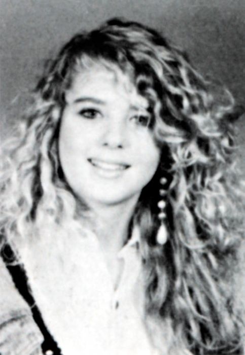 High-School Yearbook Photos of Famous People (63 pics)